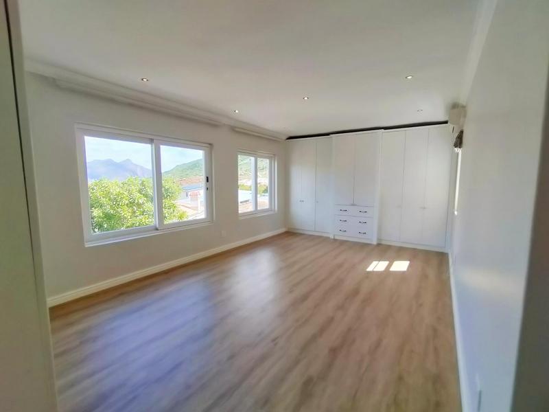 To Let 3 Bedroom Property for Rent in Hout Bay Western Cape